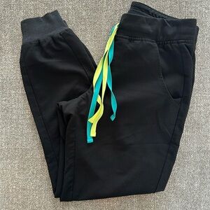 Black Petite Zamora Jogger Scrub Pants